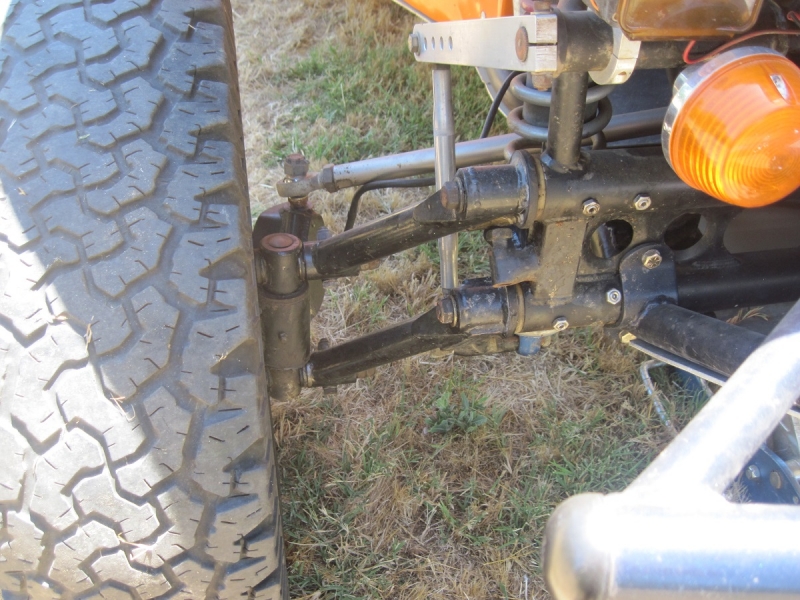 right front suspension raised